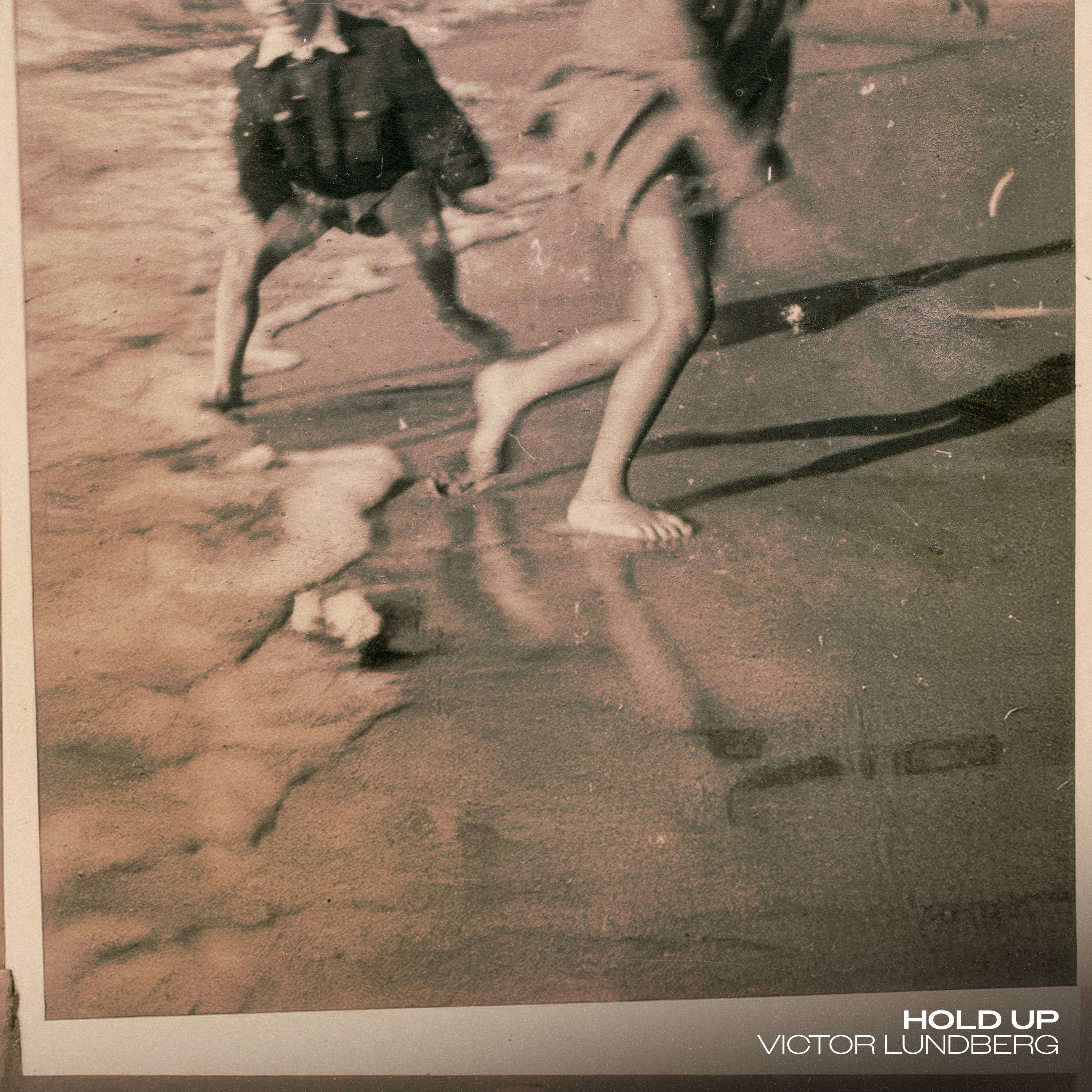 Hold Up (Instrumental Version)